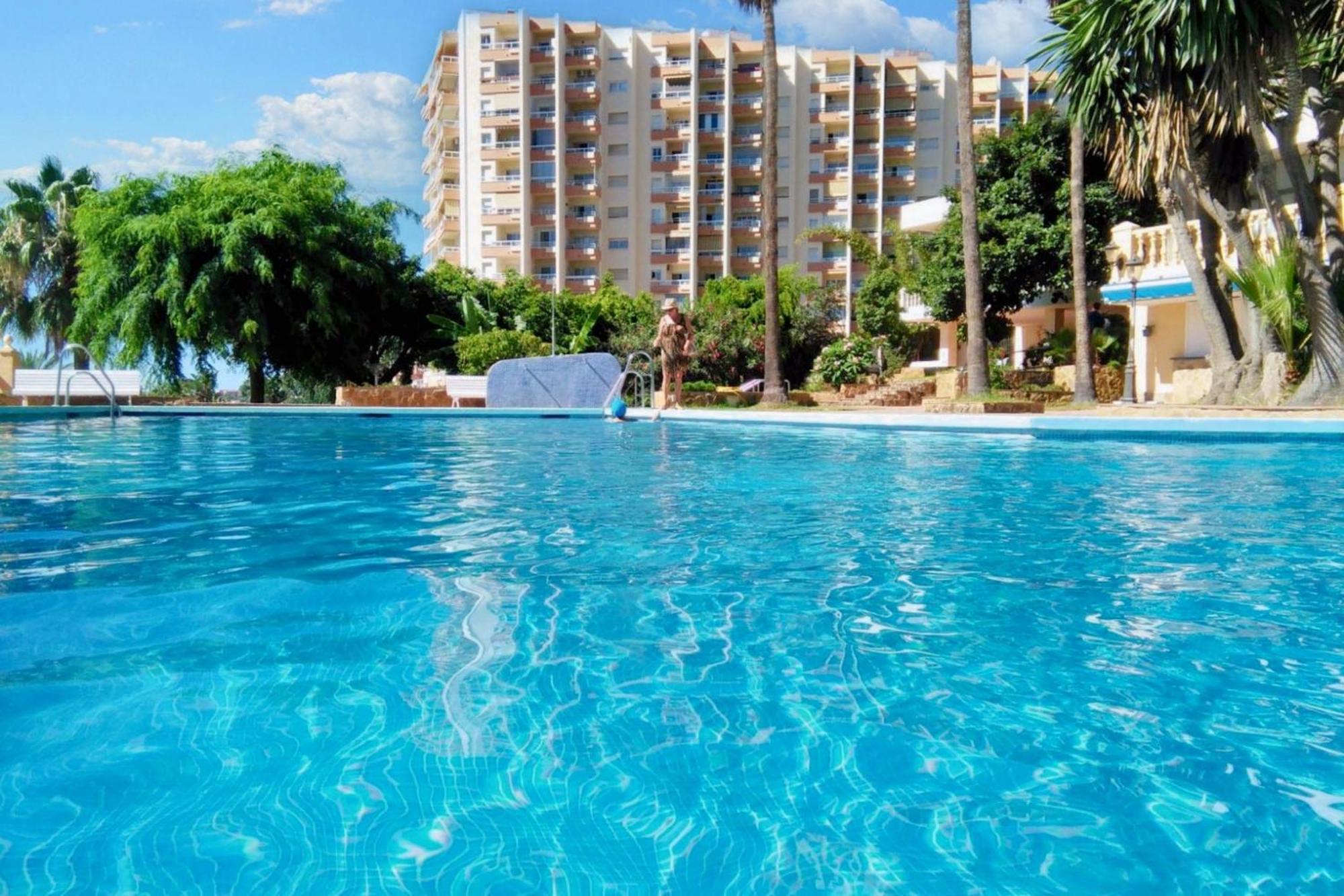 With Sea & Mountain Views In - 60 Sqm + Pool Apartamento *